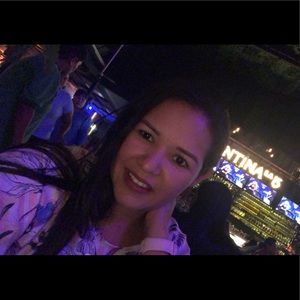 Meet your Posher, Eliana